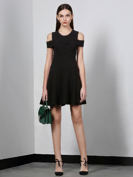 千細(xì)女裝皮裙 時(shí)尚與個(gè)性的完美融合